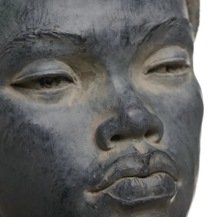 Bust African - 2