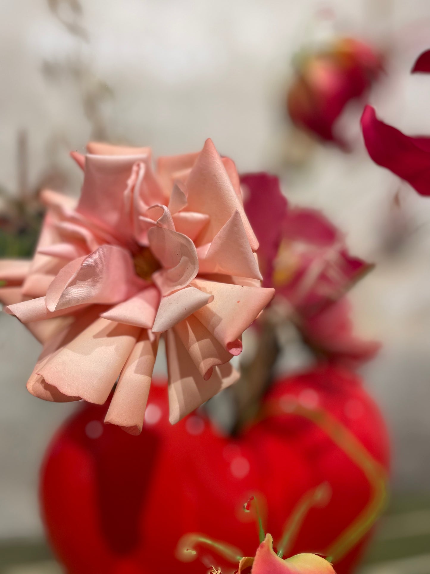 Valentine - Heart vase with artificial flowers