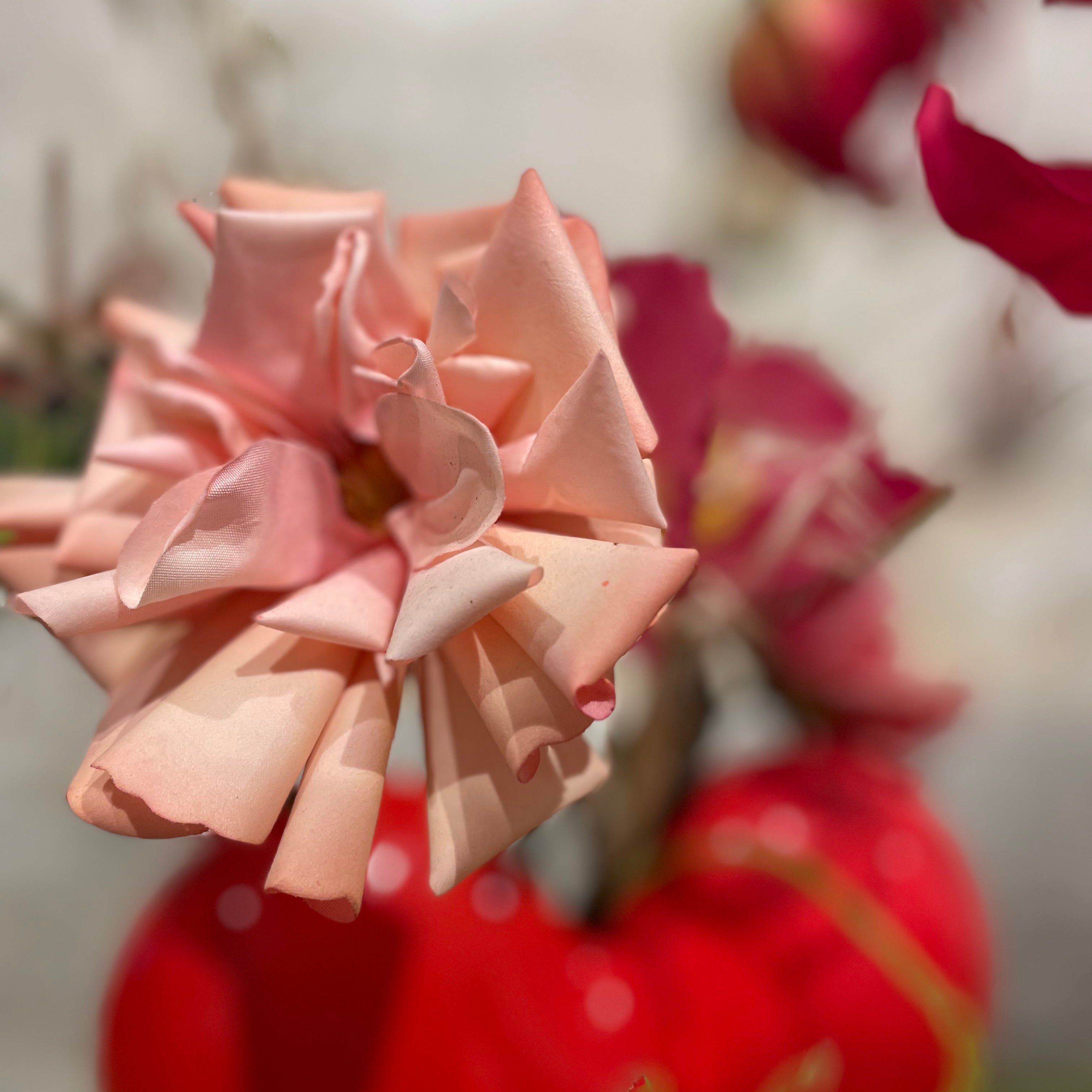 Valentine - Heart vase with artificial flowers