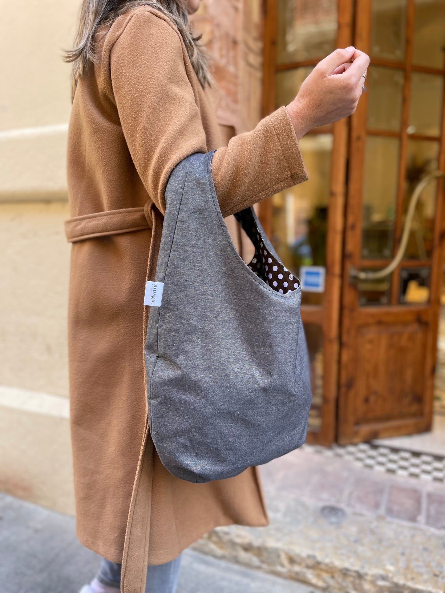 Bolso Hobo hecho a mano 'Gris con Lunares'