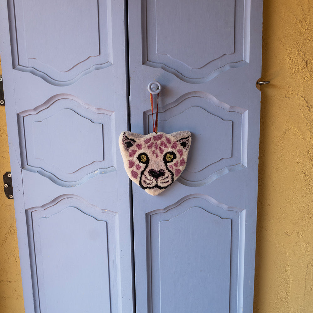 Doing Goods - Percha para regalos - Percha para regalos Lilly Leopard