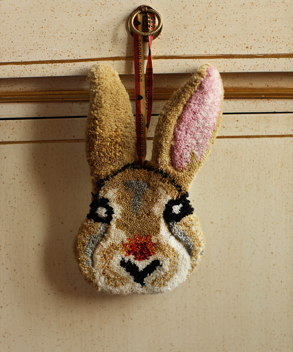 Doing Goods - Percha para regalos - Percha para regalos Betty Bunny